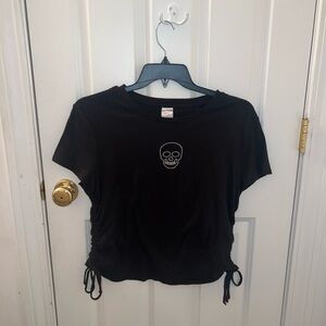 No Boundaries Skull Top